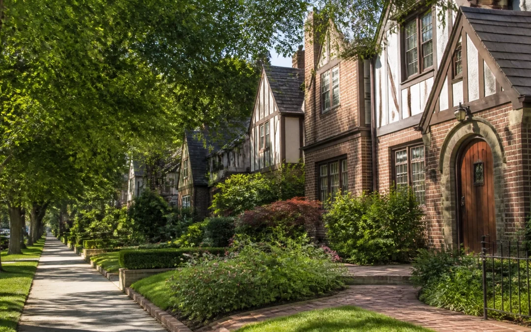 Forest Hills vs. Rego Park: Which Neighborhood Is Better for Your Next Home?